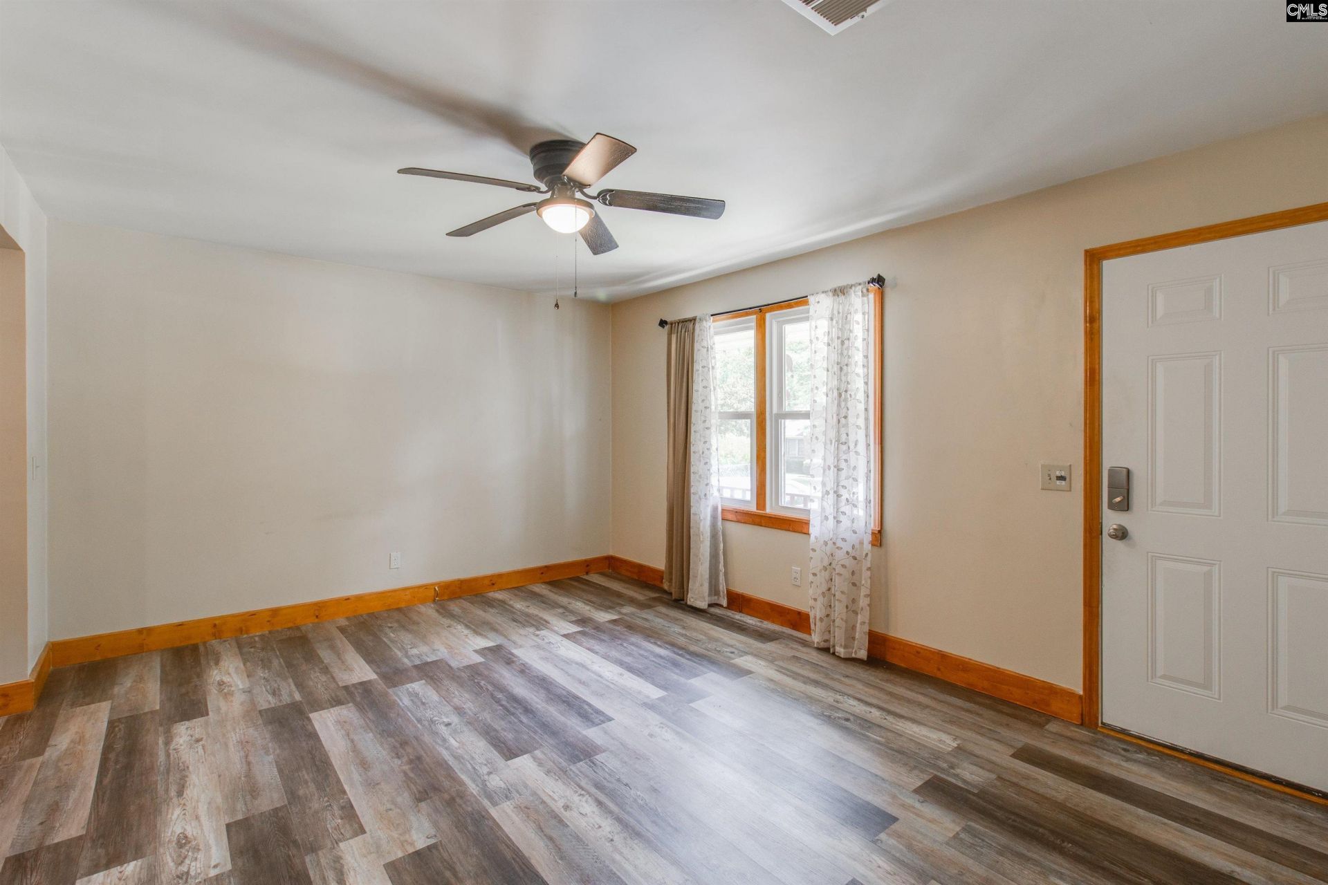 608 Juniper Street  Photo 8