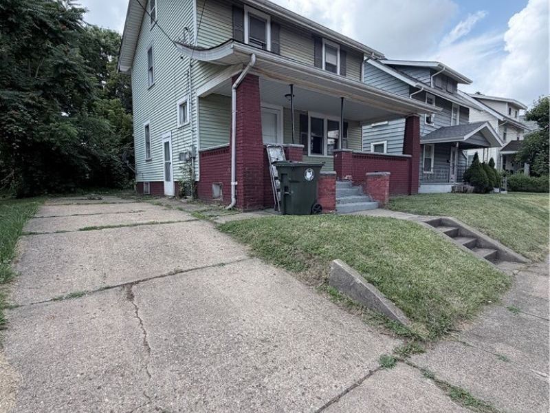 1627 Bryan Avenue SW, Canton, OH 44706 Photo 2