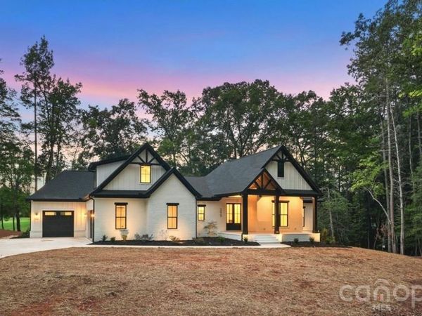 295 Tradition Drive , Mount Gilead, NC 27306