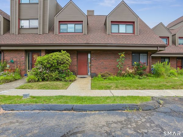 70 Montoya, Unit 70, Branford, CT 06405
