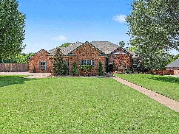 1321 N Bittercreek Terrace, Mustang, OK 73064
