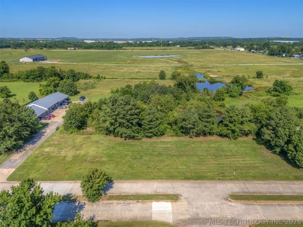 001 Orchard Parkway , Muskogee, OK 74403