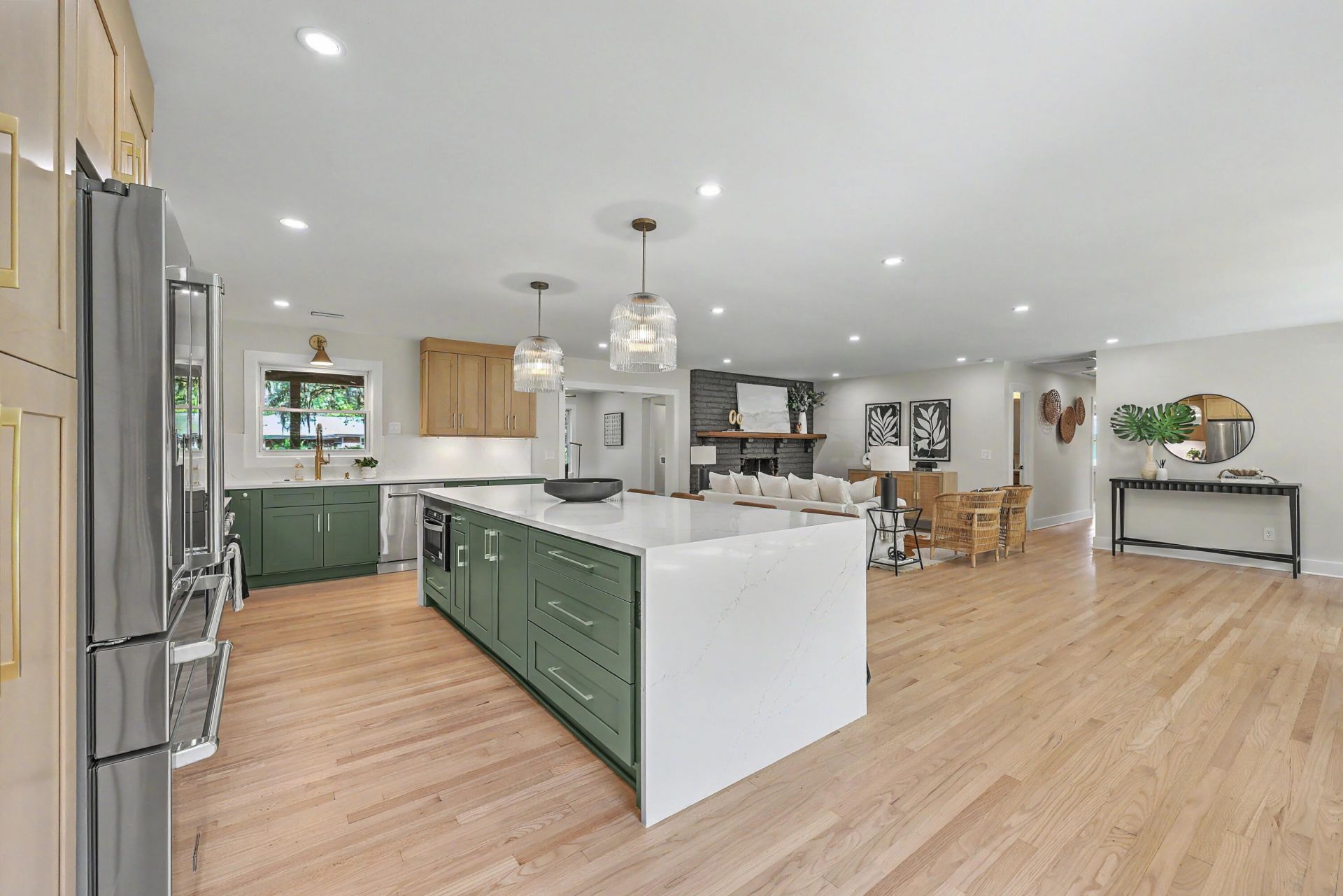 1773 Huntington Drive Photo 13
