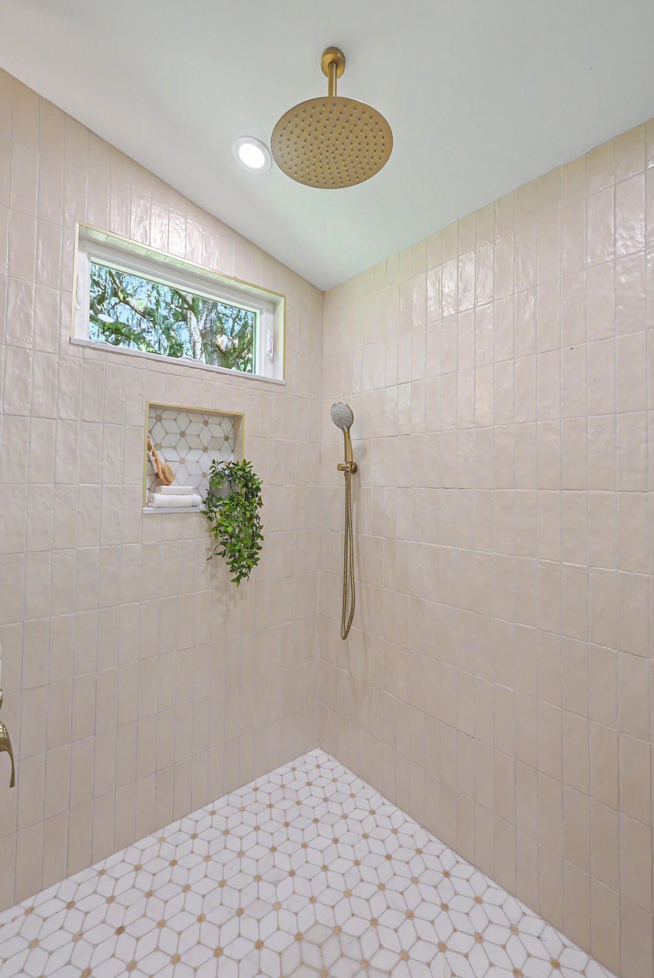 1773 Huntington Drive Photo 32