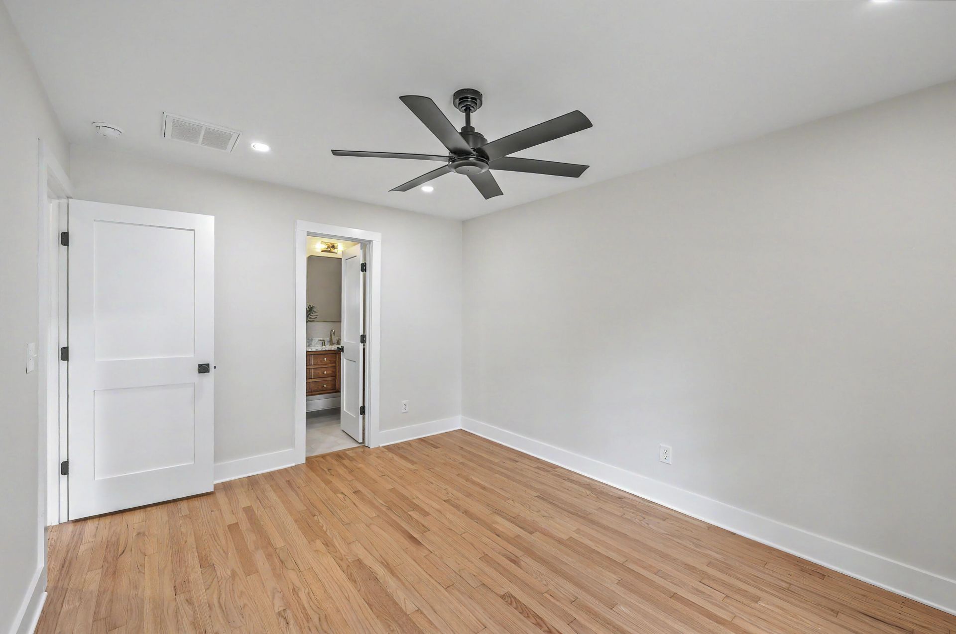 1773 Huntington Drive Photo 36