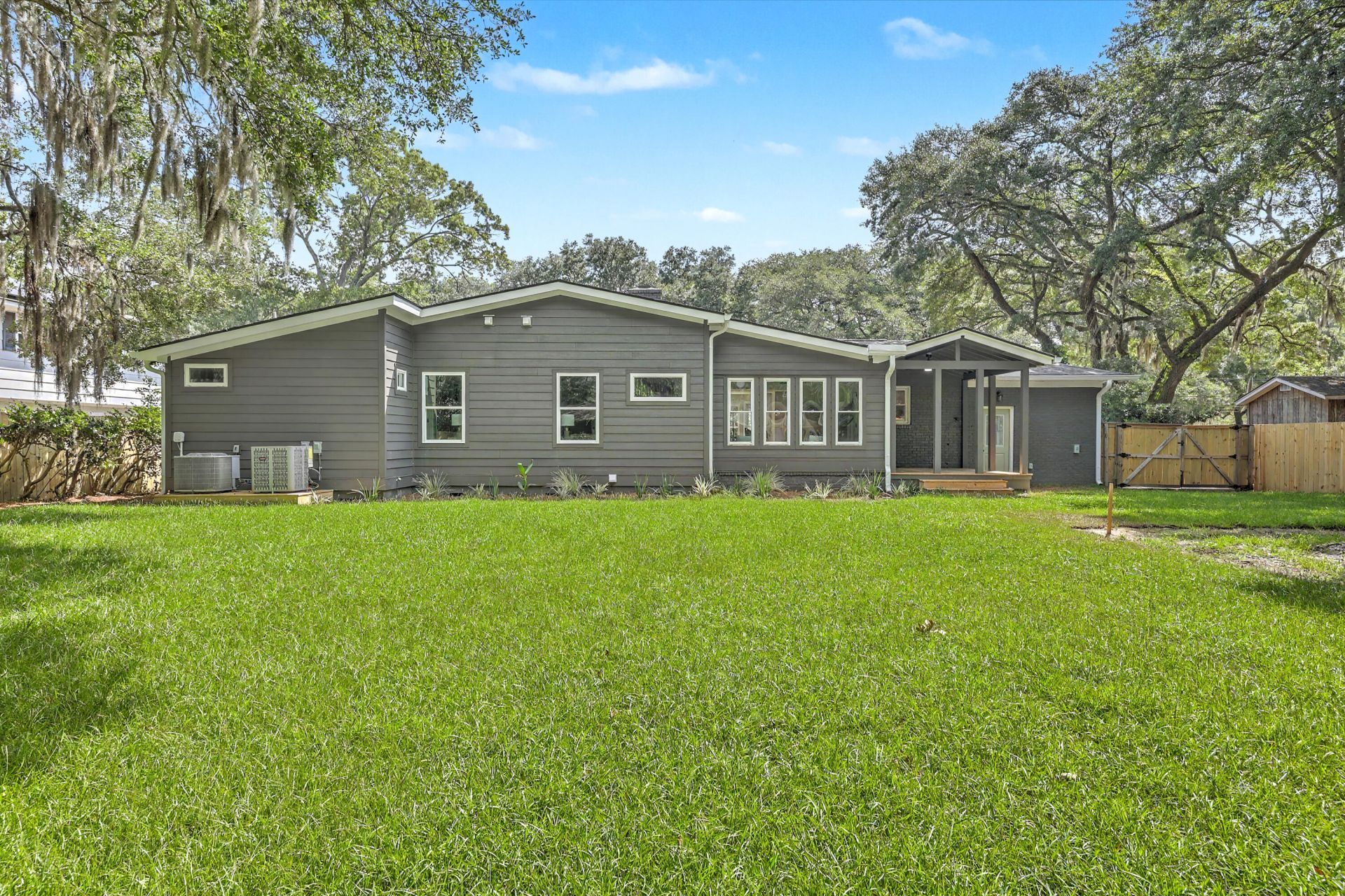 1773 Huntington Drive Photo 46