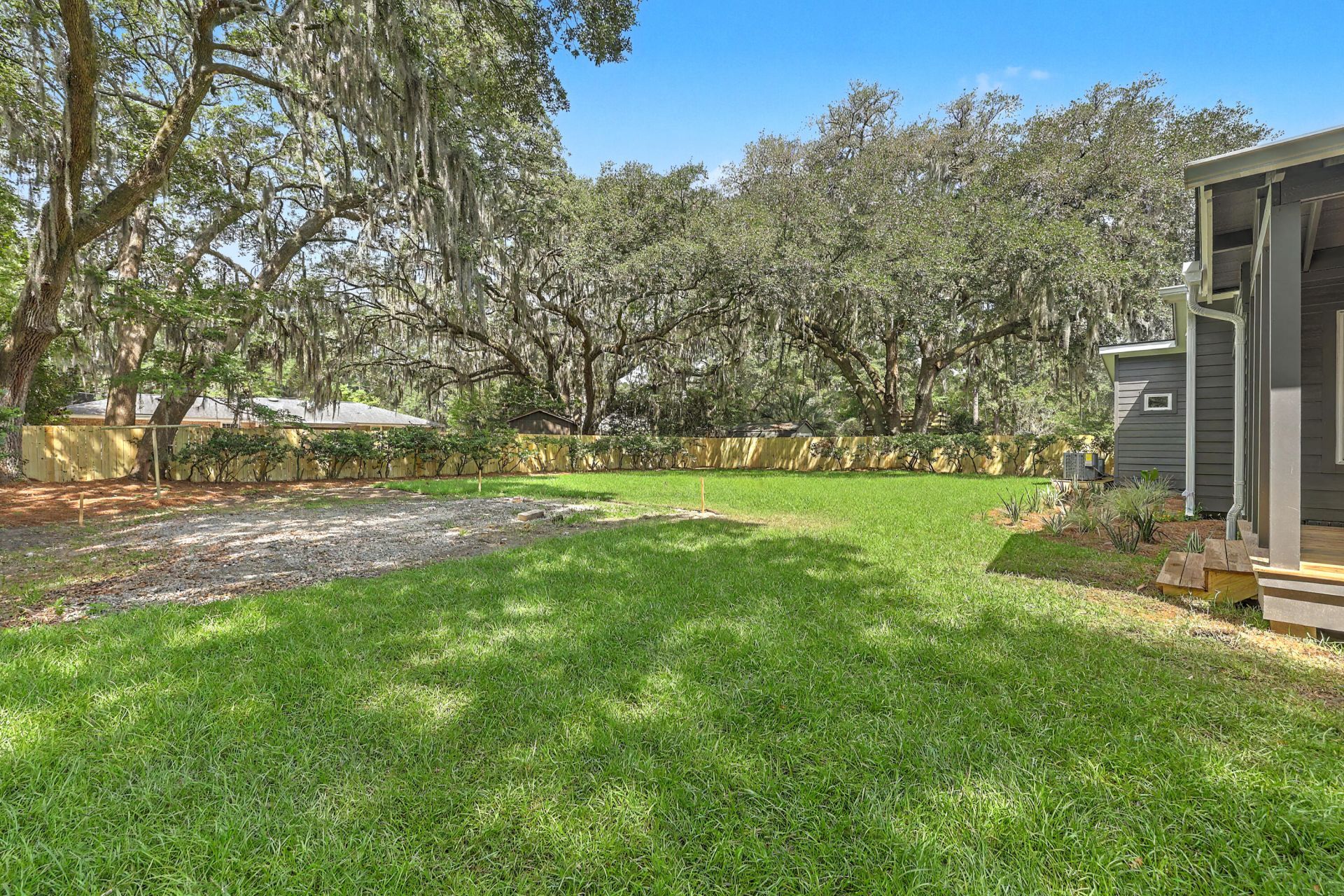 1773 Huntington Drive Photo 47