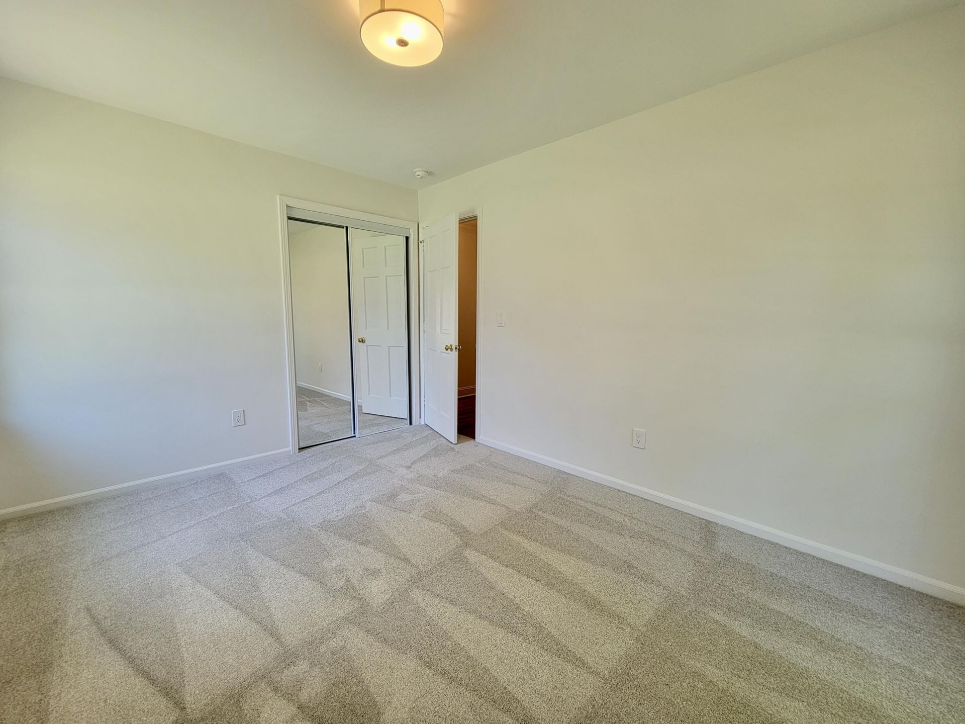 1003 Law Lane Photo 13