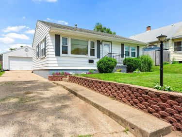 1309 S 14TH Street, Pekin, IL 61554