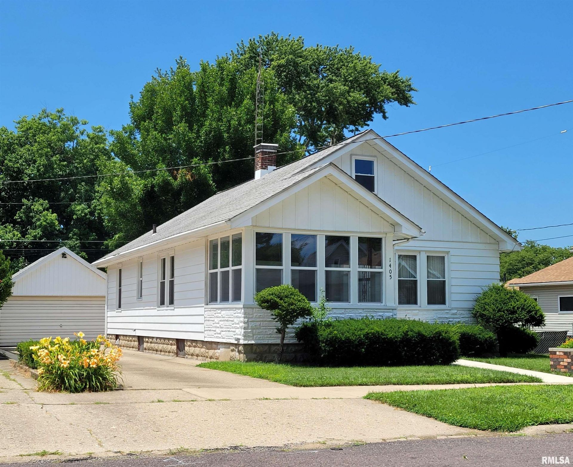 1405 S Capitol Street, Pekin, IL 61554 Main Photo