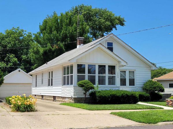 1405 S CAPITOL Street, Pekin, IL 61554