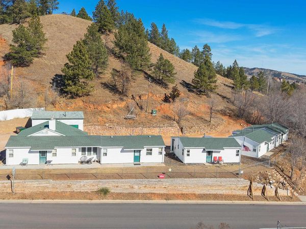 1948 HILLSVIEW DR, Rapid City, SD 57702