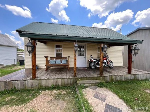 107 E 2nd Street, Mountain View, MO 65548