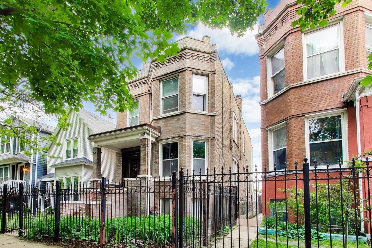 3410 W Shakespeare Avenue, Chicago, IL 60647 Main Photo