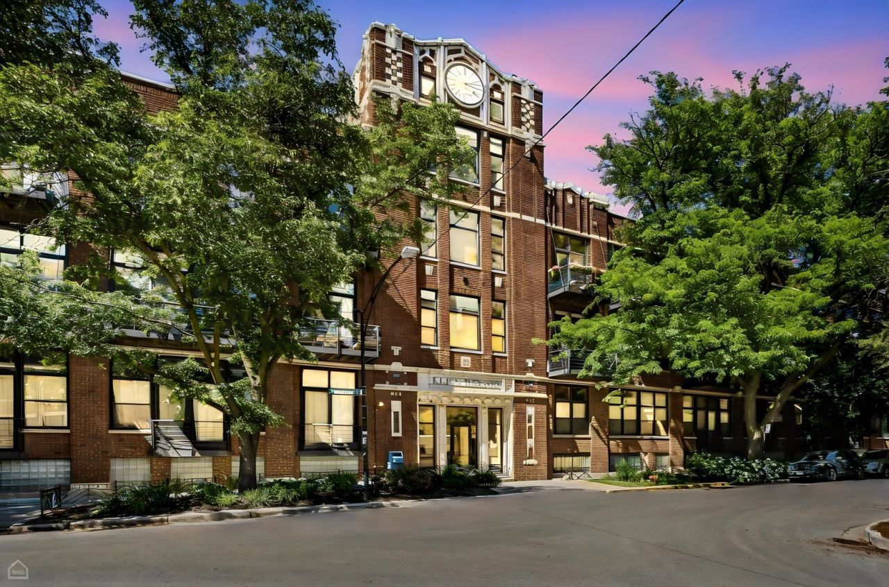 2300 W Wabansia Avenue, Unit 337, Chicago, IL 60647 Main Photo