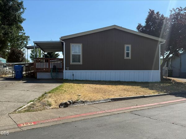 3600 Avenue G, Unit SPC 108, White City, OR 97503