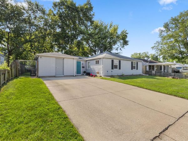 317 Preston Drive, South Bend, IN 46615