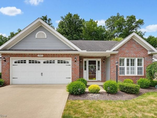 16821 Hinsdale Court , Middleburg Heights, OH 44130
