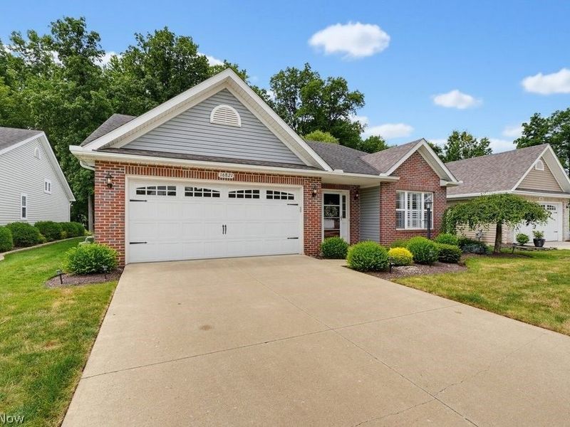 16821 Hinsdale Court, Middleburg Heights, OH 44130 Photo 2