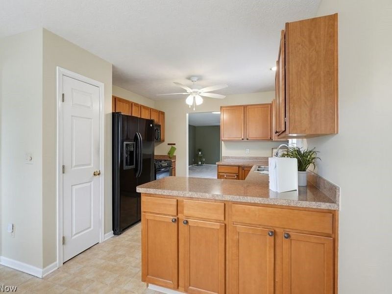 16821 Hinsdale Court, Middleburg Heights, OH 44130 Photo 7