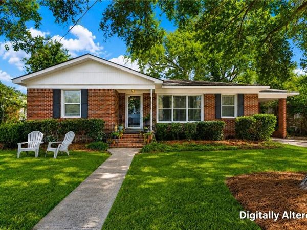 511 Barksdale Drive E, Mobile, AL 36606