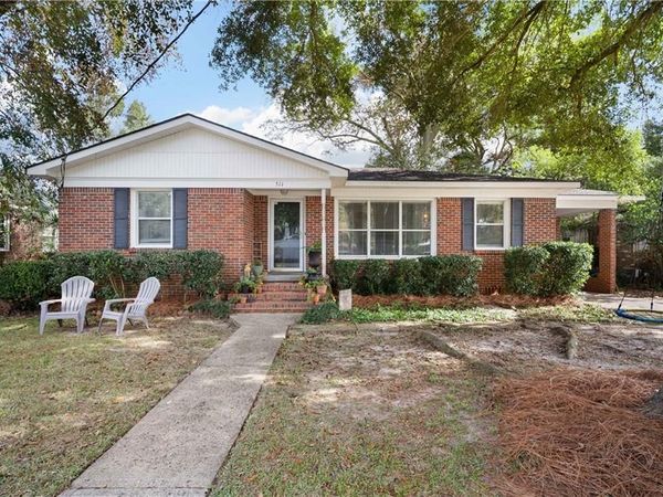 511 Barksdale Drive E, Mobile, AL 36606