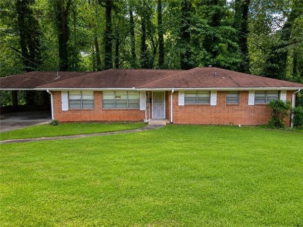 5527 Andrew Drive SW, Mableton, GA 30126
