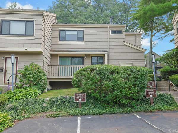 158 Branchwood Lane, Nanuet, NY 10954