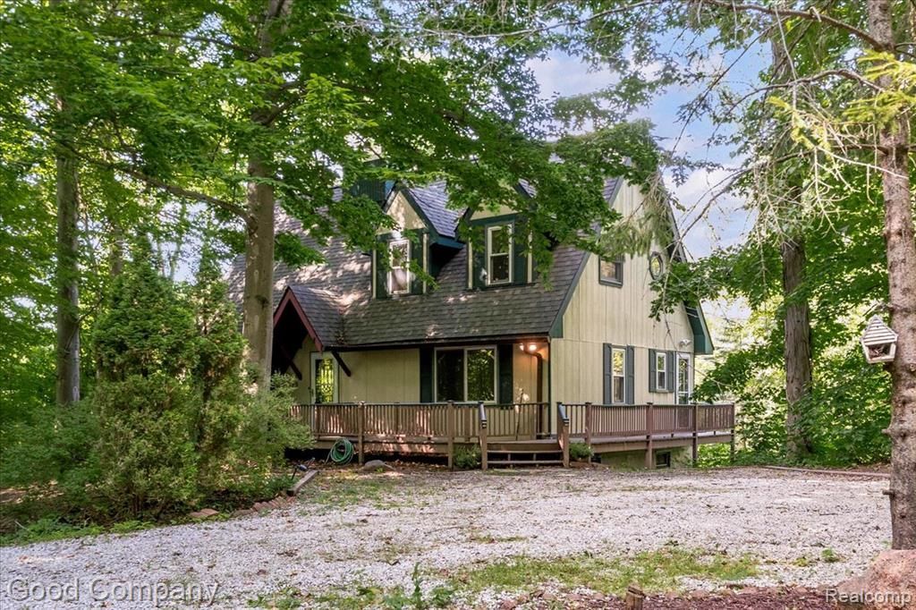 8569 Stonegate Drive, Salem Township, MI 48168 Main Photo