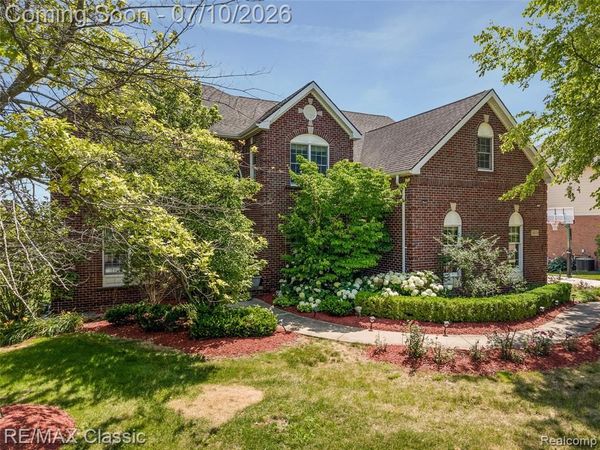 24374 Terra Del Mar Drive, Novi, MI 48374