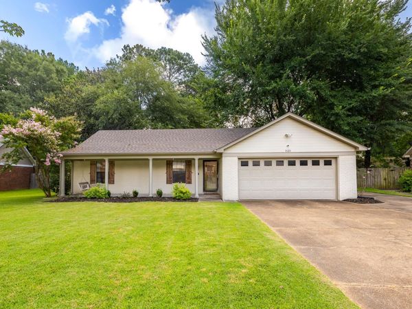 1120 VERLINGTON DR, Collierville, TN 38017