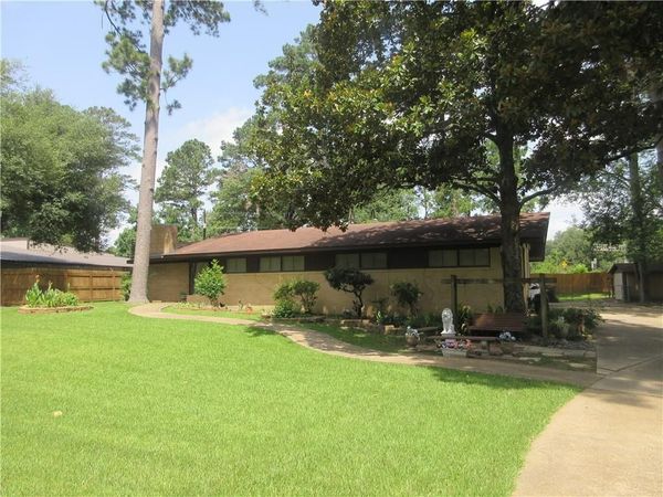 1106 LAKESHORE Drive, Pineville, LA 71360