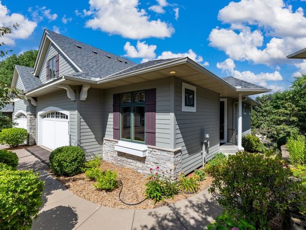 8117 Xerxes Circle, Bloomington, MN 55431