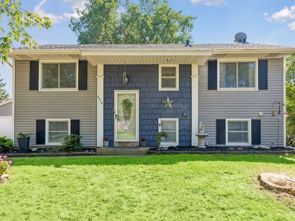 2516 103rd Avenue NW, Coon Rapids, MN 55433