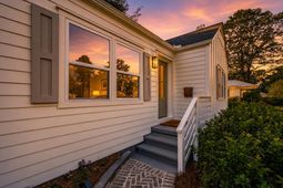 318 Lamont Road photo 4