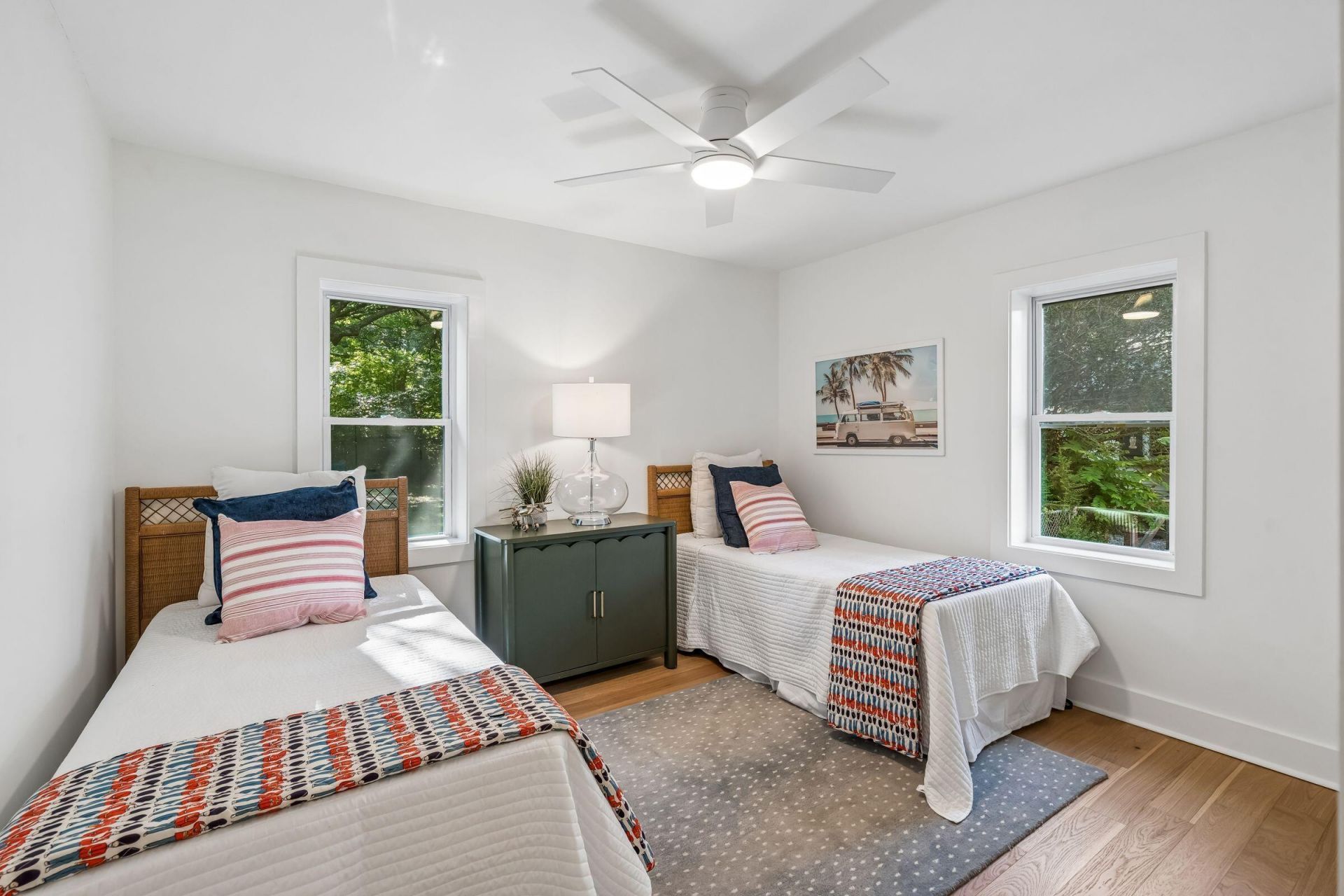 318 Lamont Road Photo 35