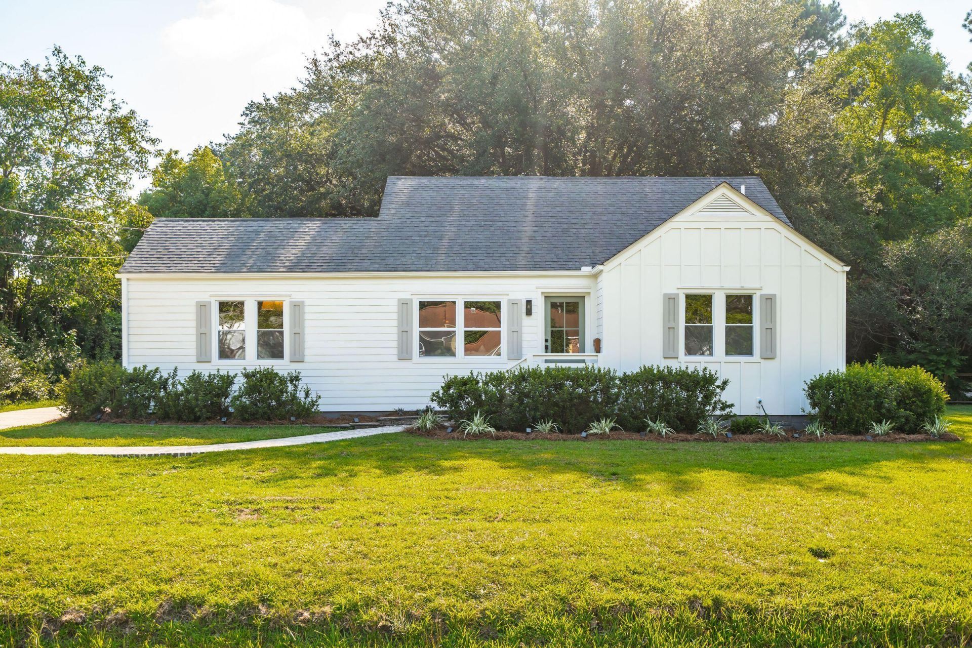 318 Lamont Road Photo 67