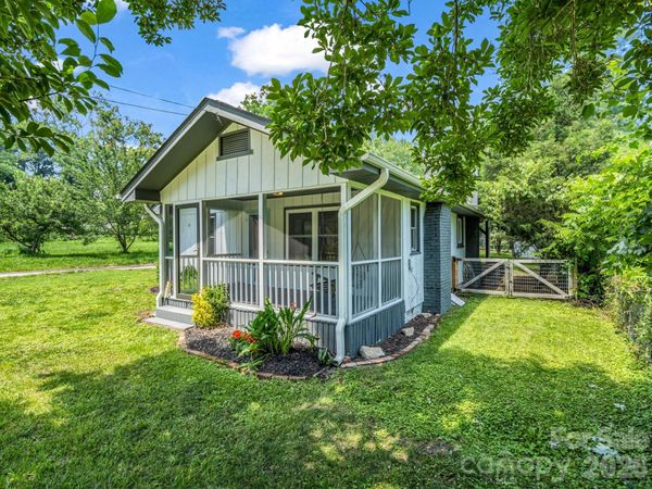 112 Resort Street , Unit 6, Hendersonville, NC 28792
