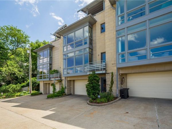 18 Windom Hill Place, Pittsburgh, PA 15203
