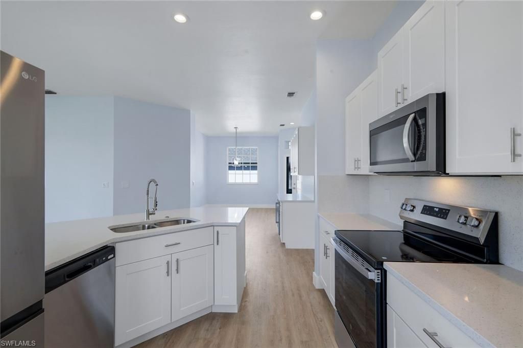3895 Sabal Springs Blvd, North Fort Myers, FL 33917 Photo