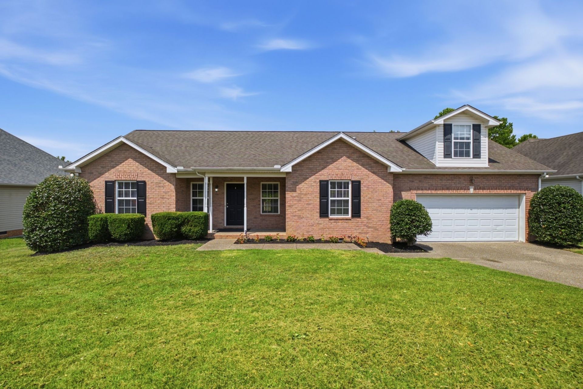 106 Cambridge Dr, Gallatin, TN 37066 Main Photo