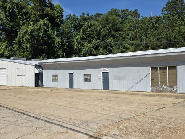 1147 Us-51, Summit, MS 39666