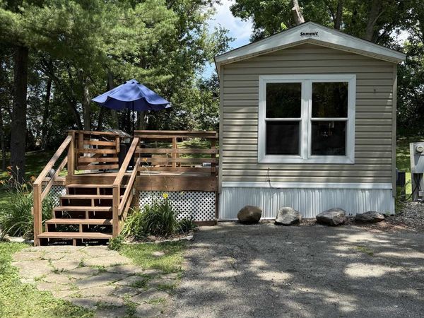 124 Meadow Lane, Edgerton, WI 53534