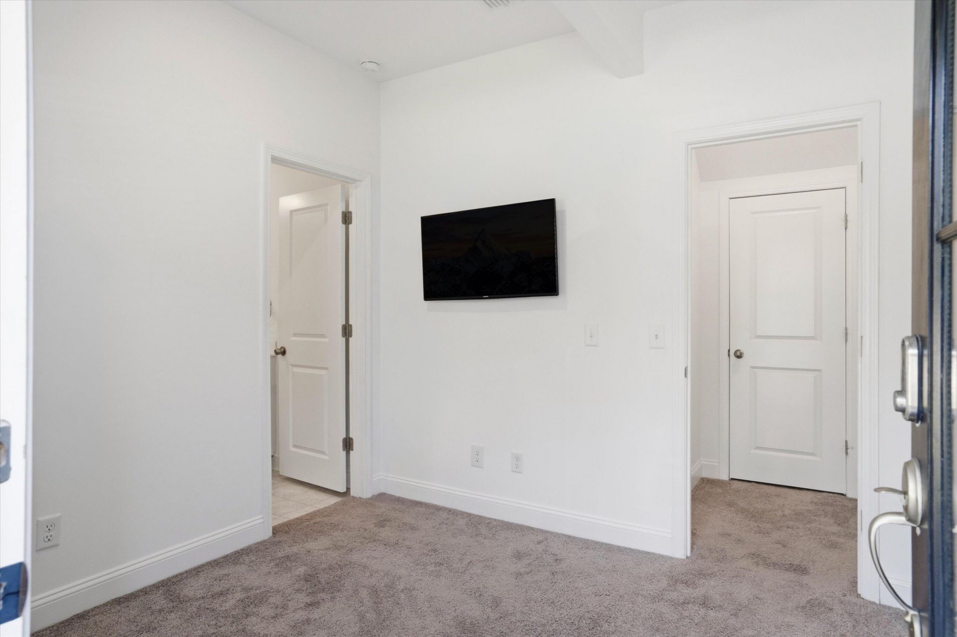 1256 Allusion Lane Photo 21