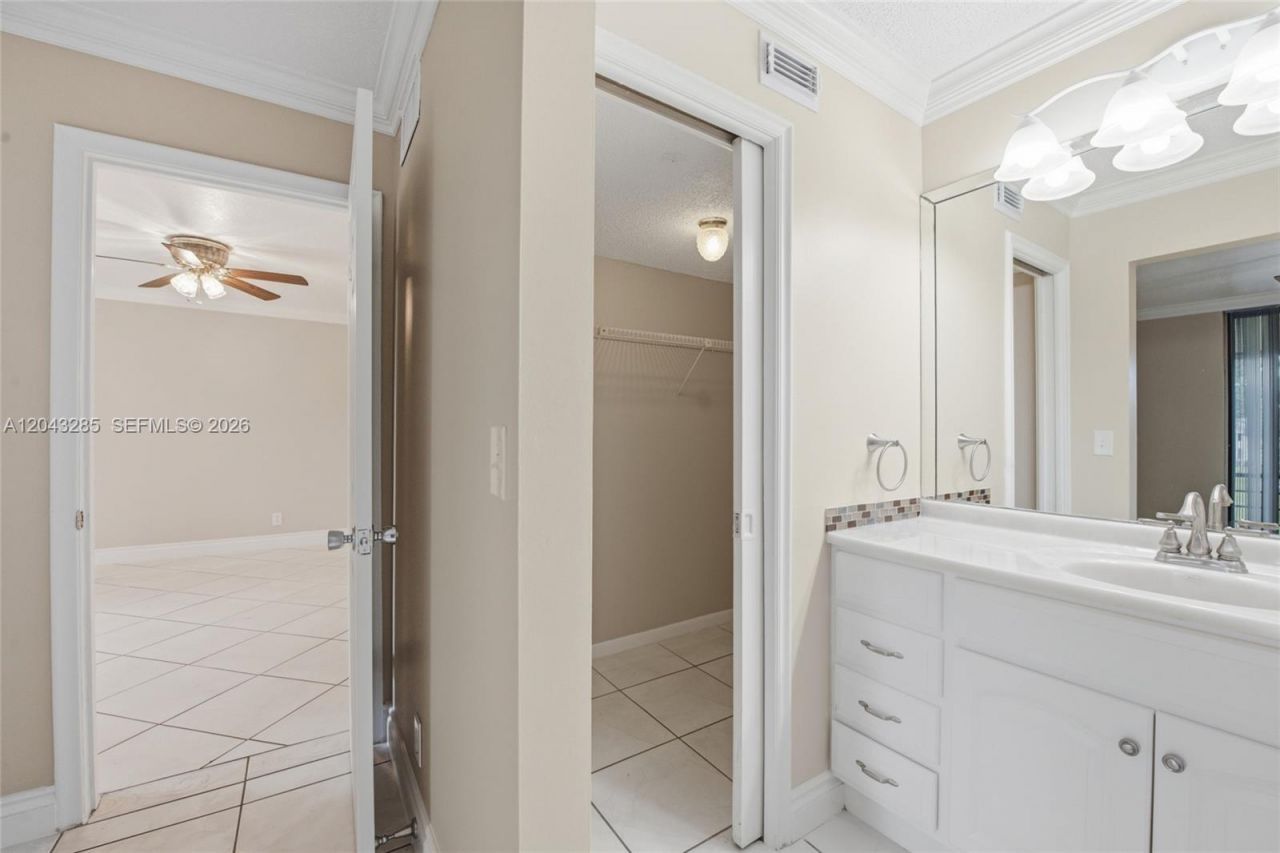 3361 NW 85th Ave, Unit 205, Coral Springs, FL 33065 Photo