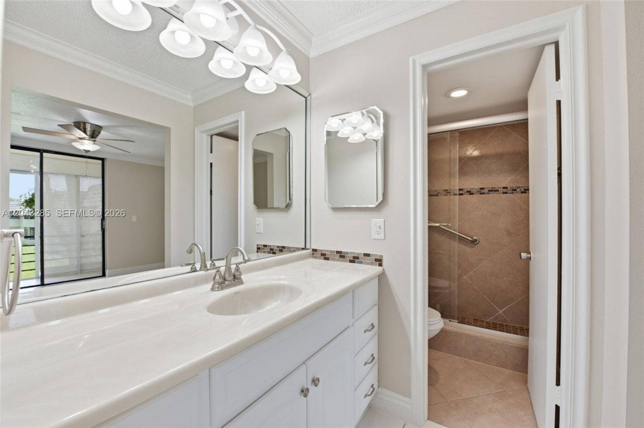 3361 NW 85th Ave, Unit 205, Coral Springs, FL 33065 Photo