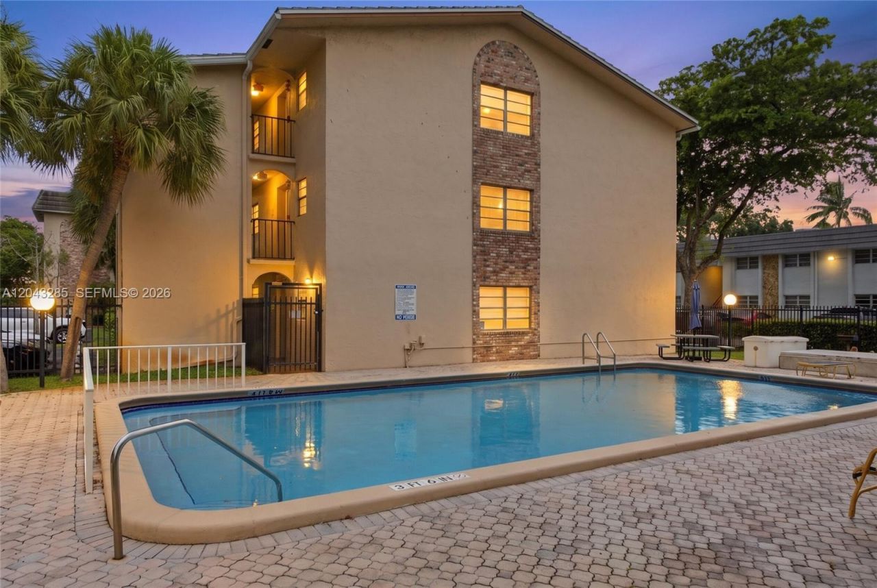 3361 NW 85th Ave, Unit 205, Coral Springs, FL 33065 Photo