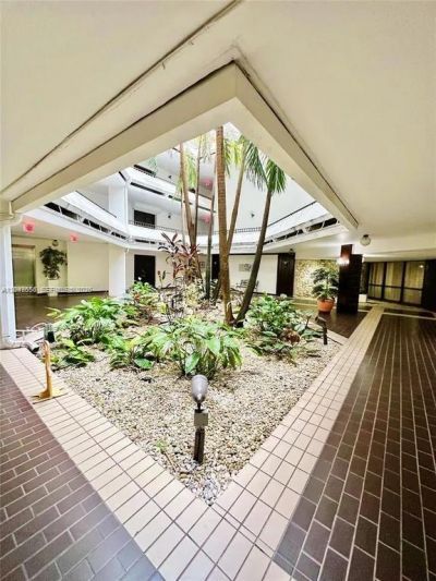 13953 Kendale Lakes Cir , Unit 410B, Miami, FL 33183 Photo