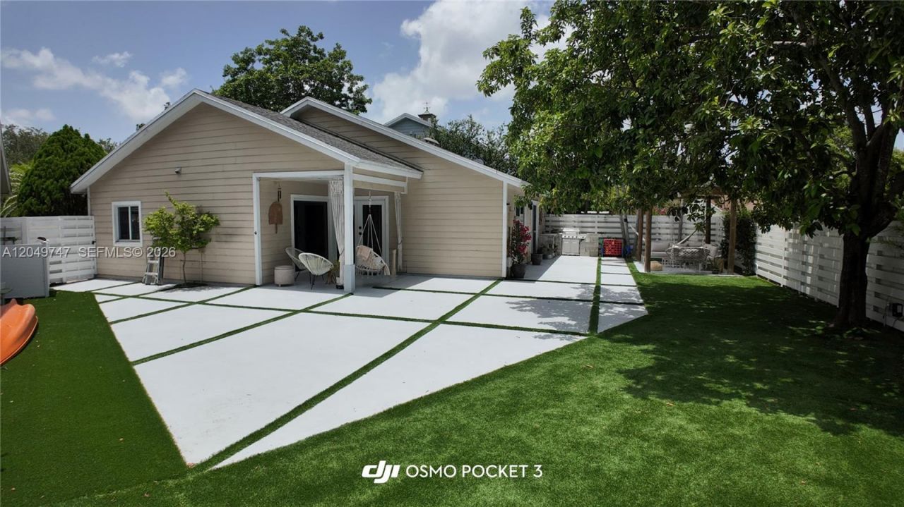 14605 SW 142nd Pl , Miami, FL 33186 Photo