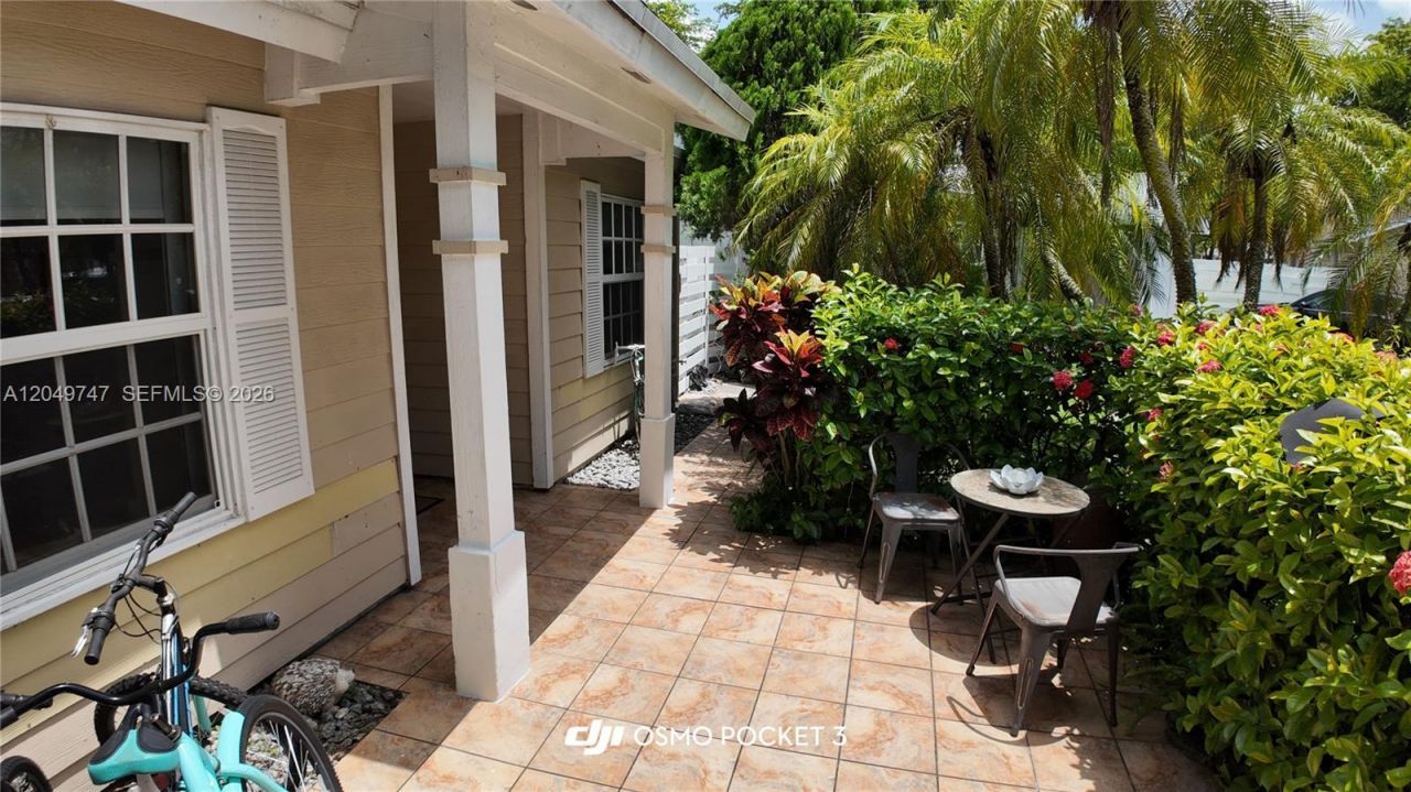 14605 SW 142nd Pl , Miami, FL 33186 Photo